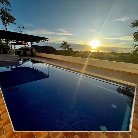 Los Cielos Del Caribe Cahuita Exterior foto